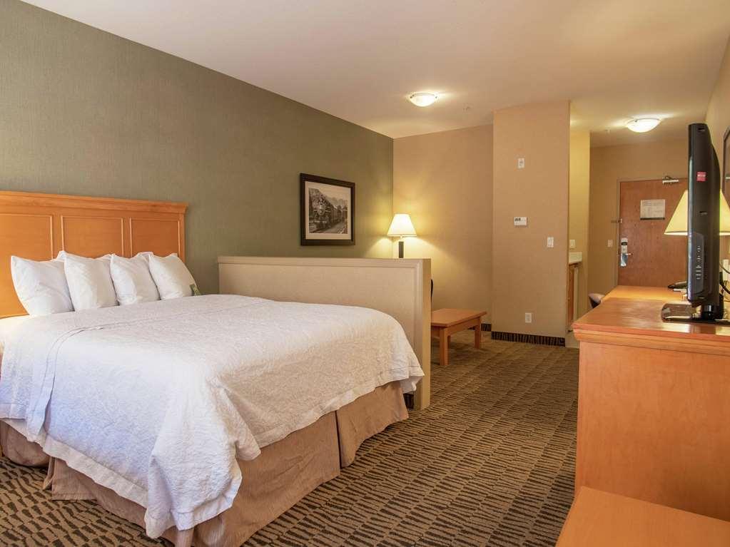 Hampton Inn By Hilton Kamloops Ruang foto