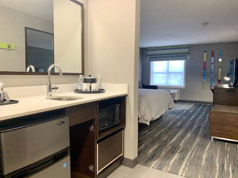 Hampton Inn By Hilton Kamloops Bagian luar foto