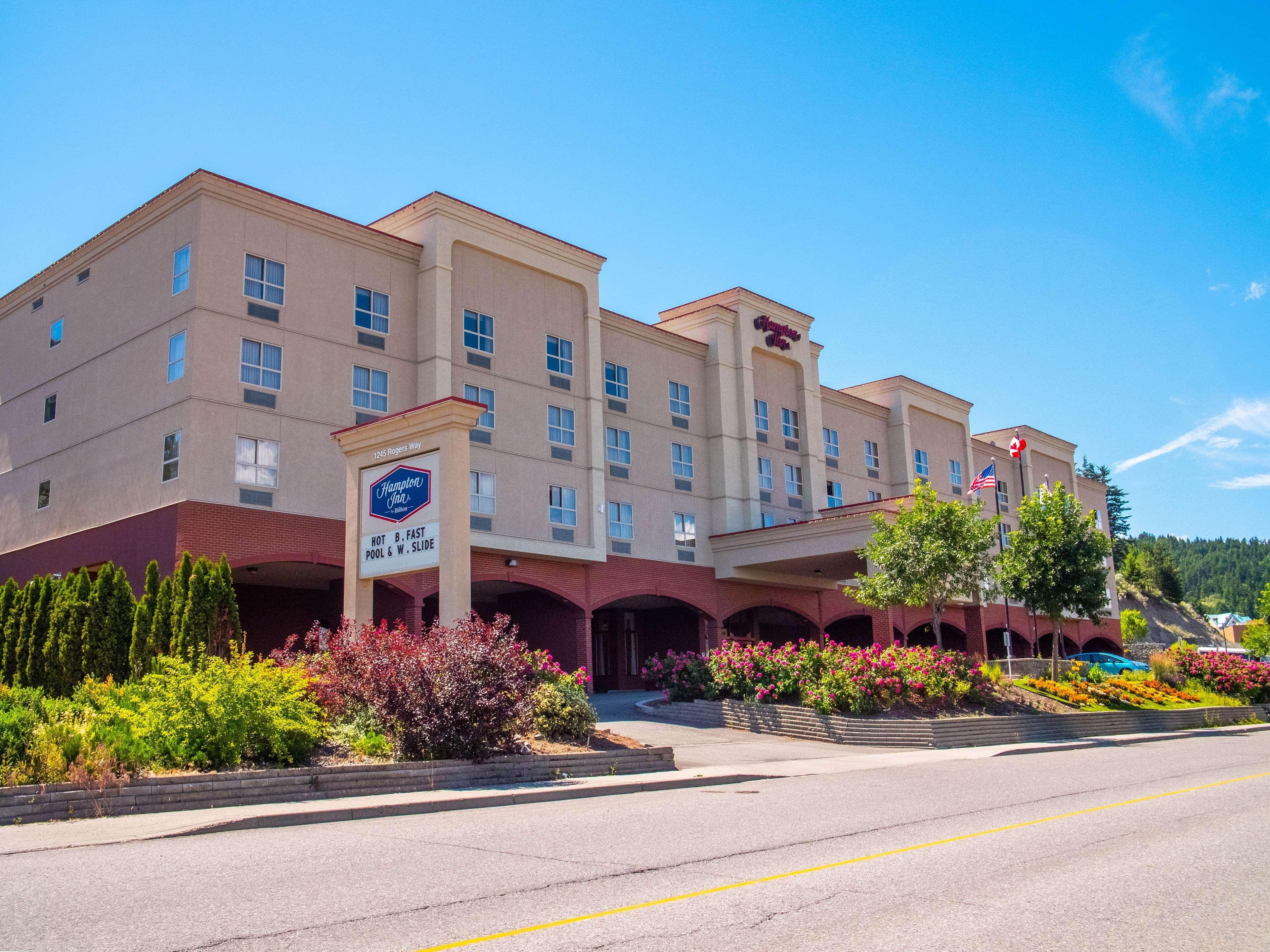 Hampton Inn By Hilton Kamloops Bagian luar foto