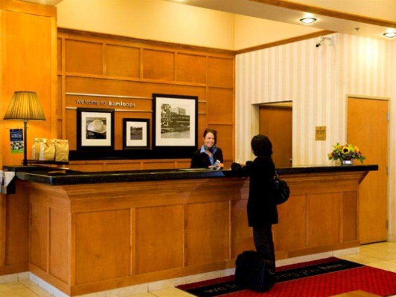 Hampton Inn By Hilton Kamloops Bagian luar foto