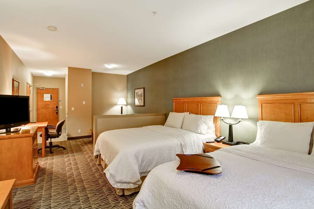 Hampton Inn By Hilton Kamloops Bagian luar foto